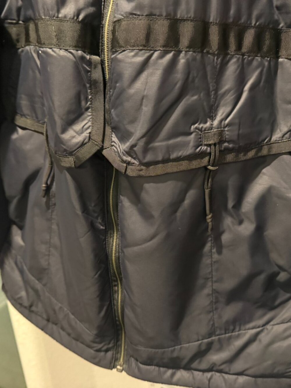 Viktos ZeroDark Insulated Jacket Puffer Size Large - Picture 4 of 6